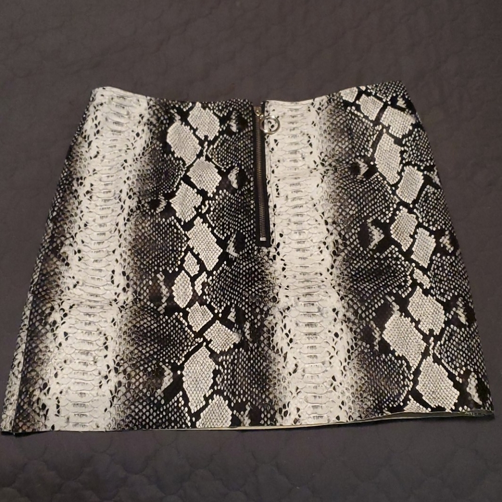 Faux Leather Snakeskin Print Skirt